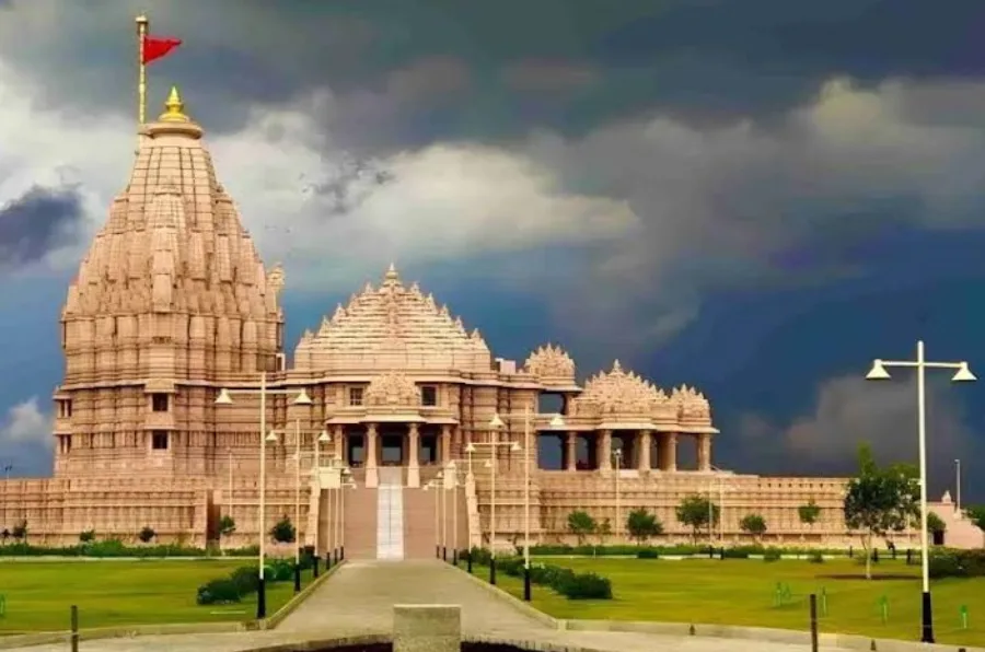 Ram Mandir Ayodhya temple darshan experience